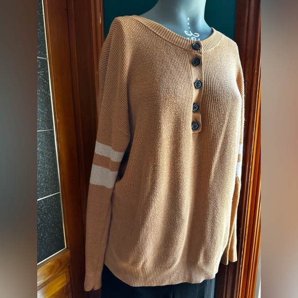 American Eagle long sleeve sweater - Picture 2 of 8